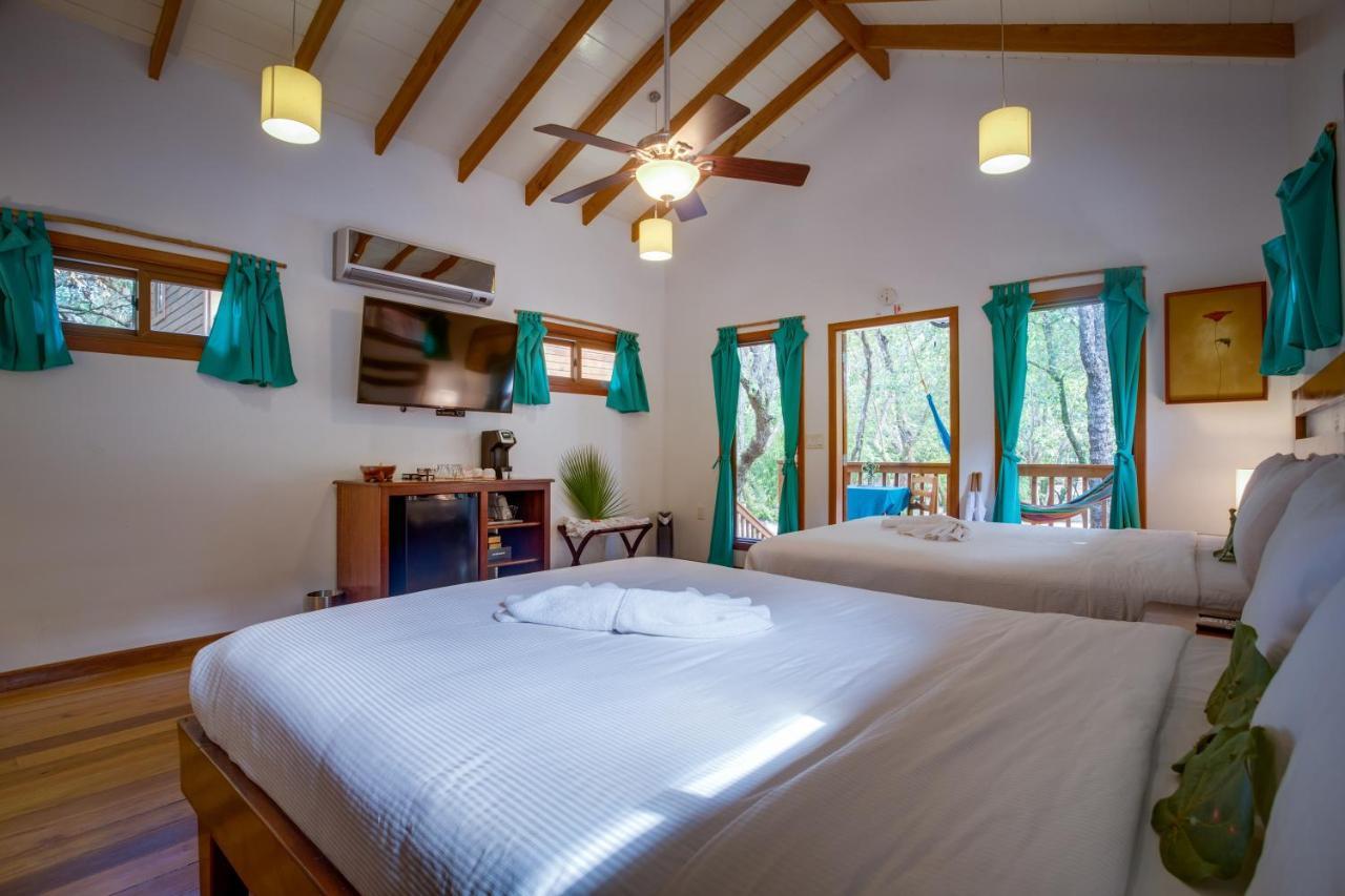 Mariposa Belize Beach Resort Placencia Ngoại thất bức ảnh